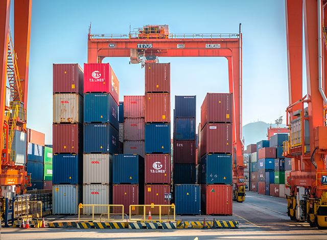 Setor logístico chinês cresce 5,3% no início de 2025, impulsionado por manufatura de alta tecnologia